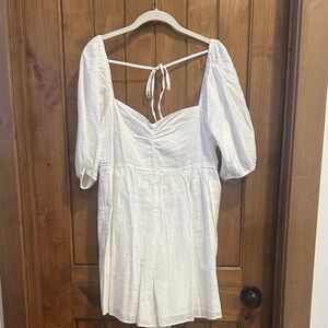 Abercrombie & Fitch White Gathered Detail Top